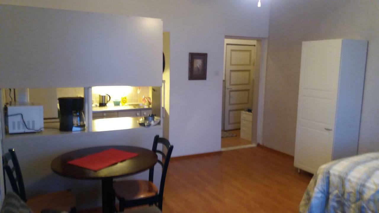 Cosy Studio Apartment فآسا المظهر الخارجي الصورة